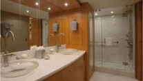 Motor yacht Don Carlo -  Master Bath